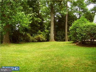 9 Princeton Road Wayne, PA 19087 - Photo 11 of 12 Exterior Back