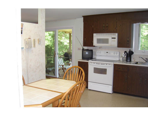134 Corbett Road Stoughton, MA 02072 - Photo 8 of 11 Gallery Image 8