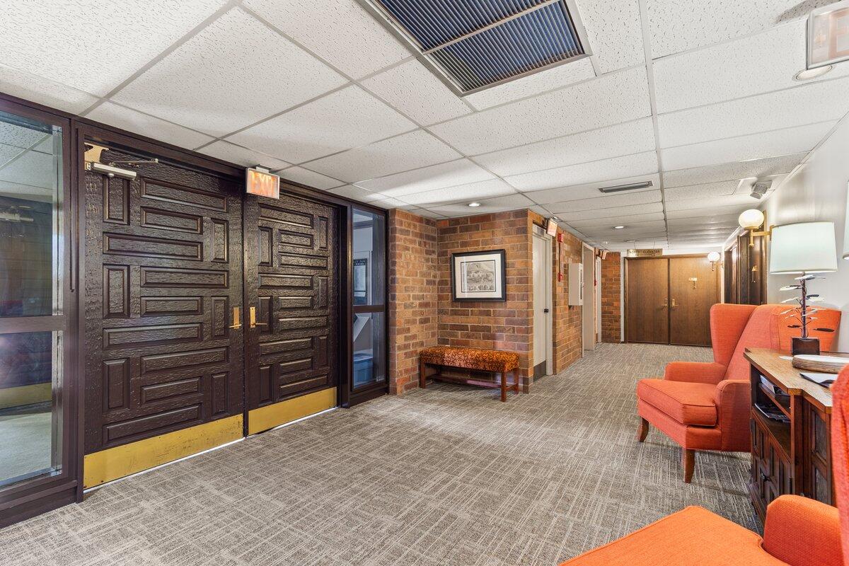111 11th Street, Unit 3AN Racine, WI 53403 - Photo 21 of 28 Lobby Entrance