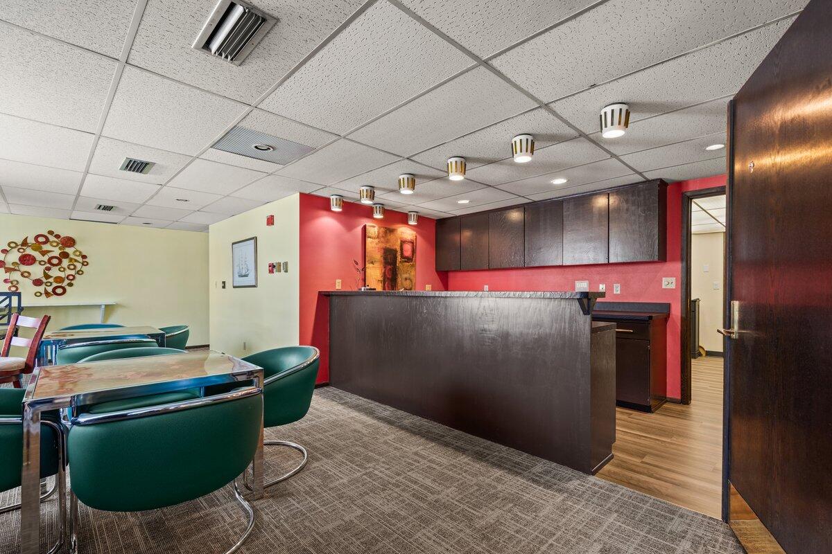 111 11th Street, Unit 3AN Racine, WI 53403 - Photo 23 of 28 Community Room