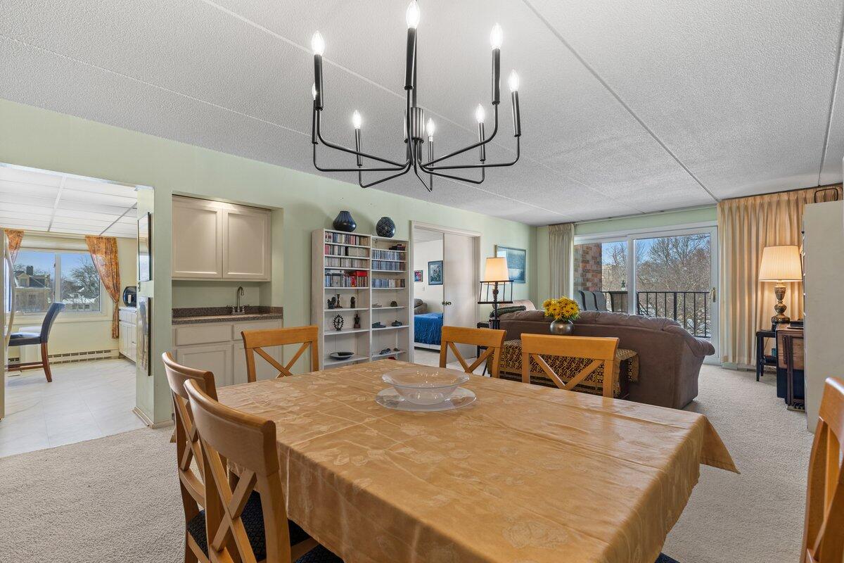 111 11th Street, Unit 3AN Racine, WI 53403 - Photo 7 of 28 Dining Area w/ Kitchen View