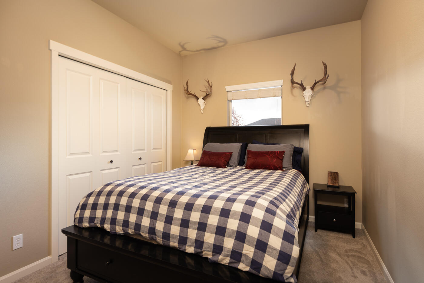 63790 Stanley Way Bend, OR 97701 - Photo 8 of 27 Bed 1