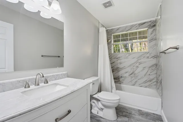 $649,000 | 540 Southwest North Carolina Drive, Stuart, FL 34994