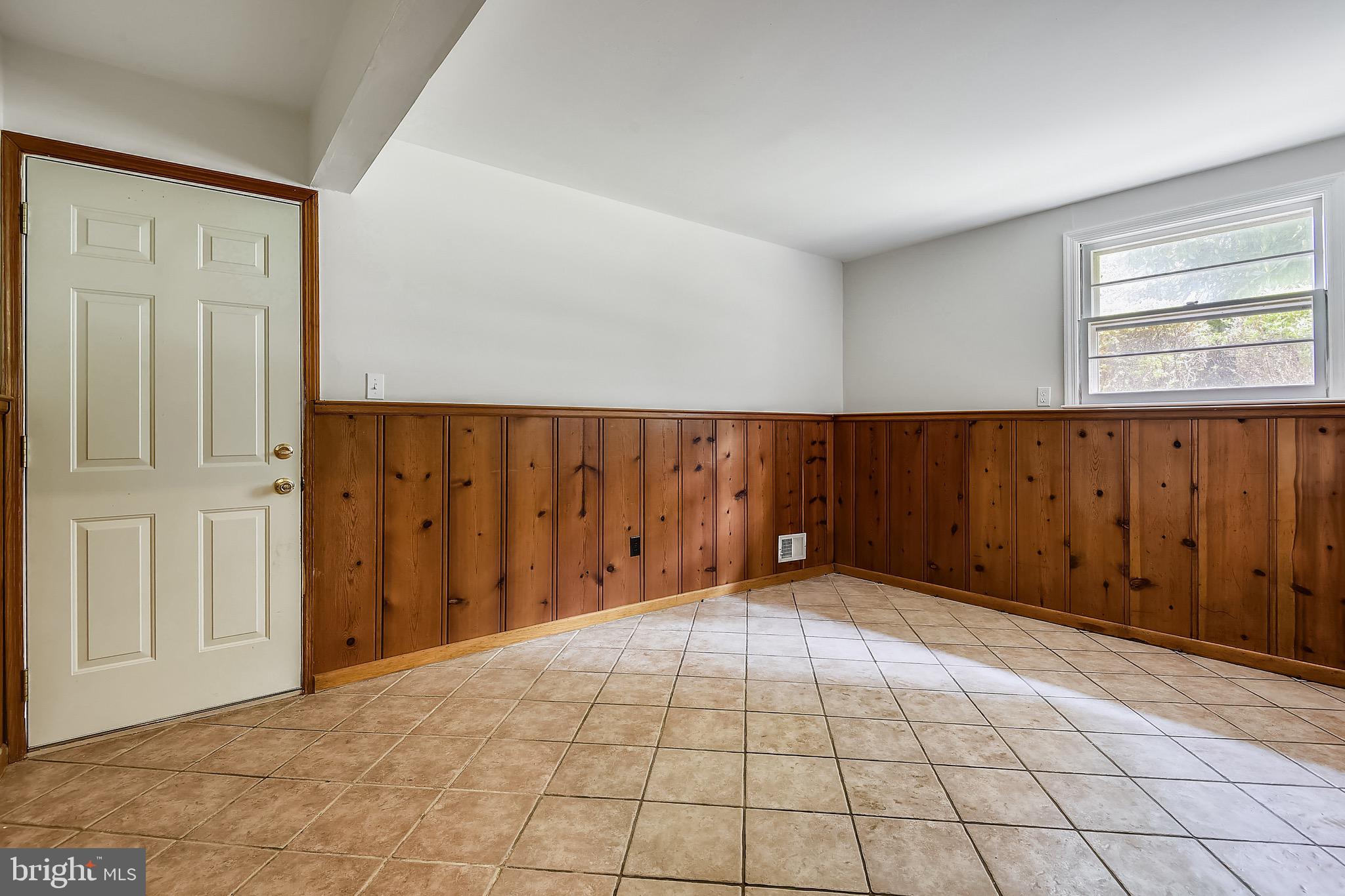 7 Roe Lane Arnold, MD 21012 - Photo 31 of 44 Gallery Image 31