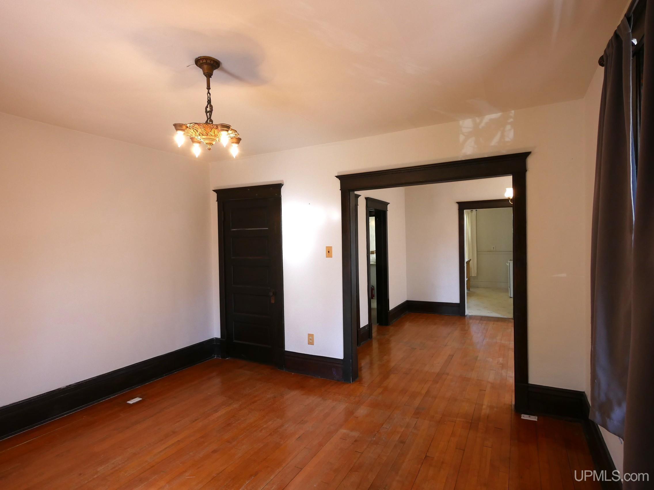 1115 Summit Street Hancock, MI 49930 - Photo 14 of 68