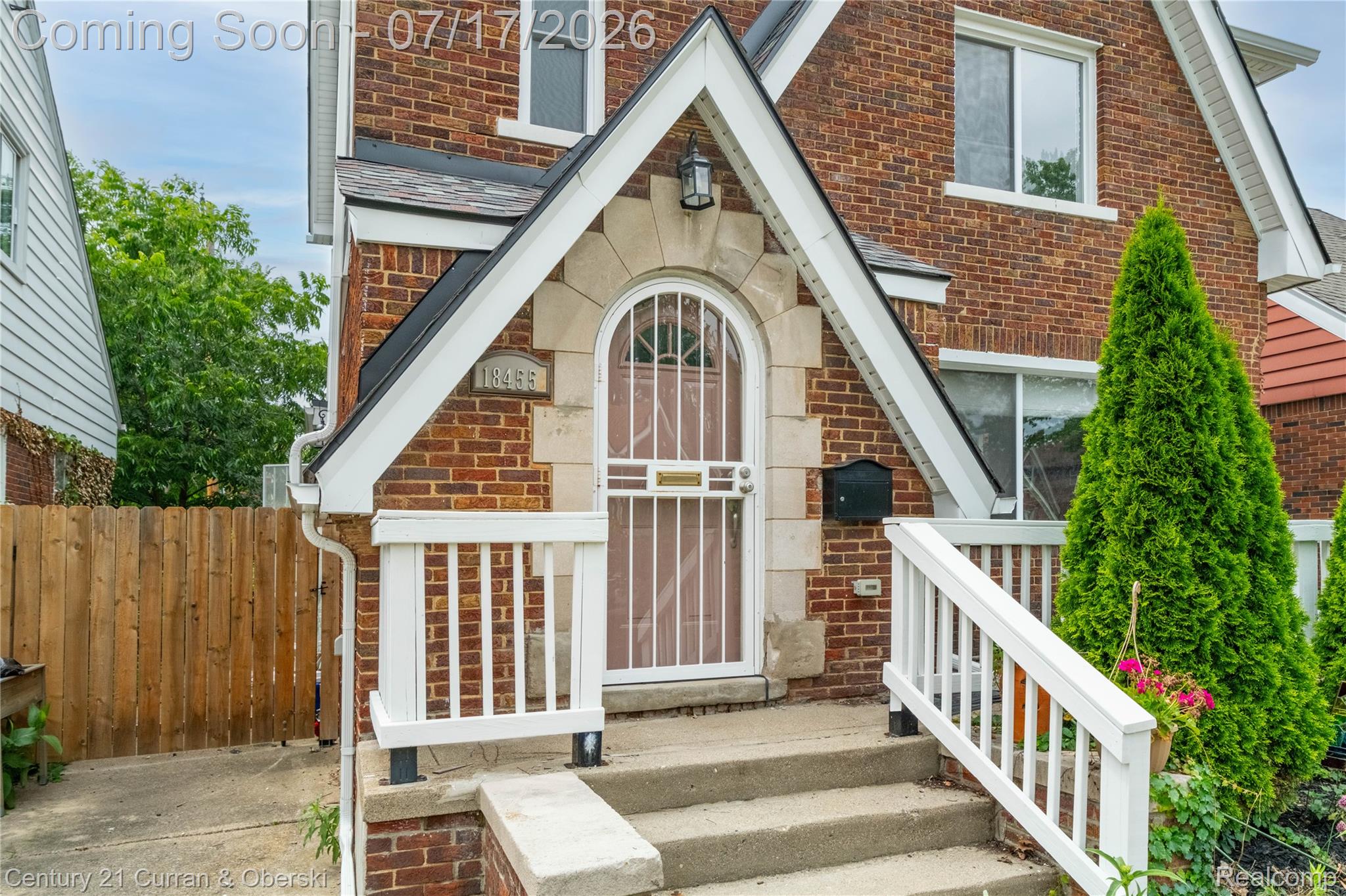 18455 Santa Rosa Drive Detroit, MI 48221 - Photo 2 of 35 18455 Santa Rosa0003.jpg