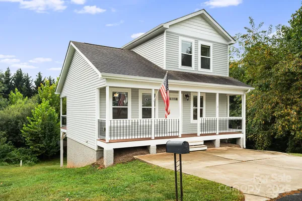 $379,000 | 1 Red Clover Drive, Candler, NC 28715