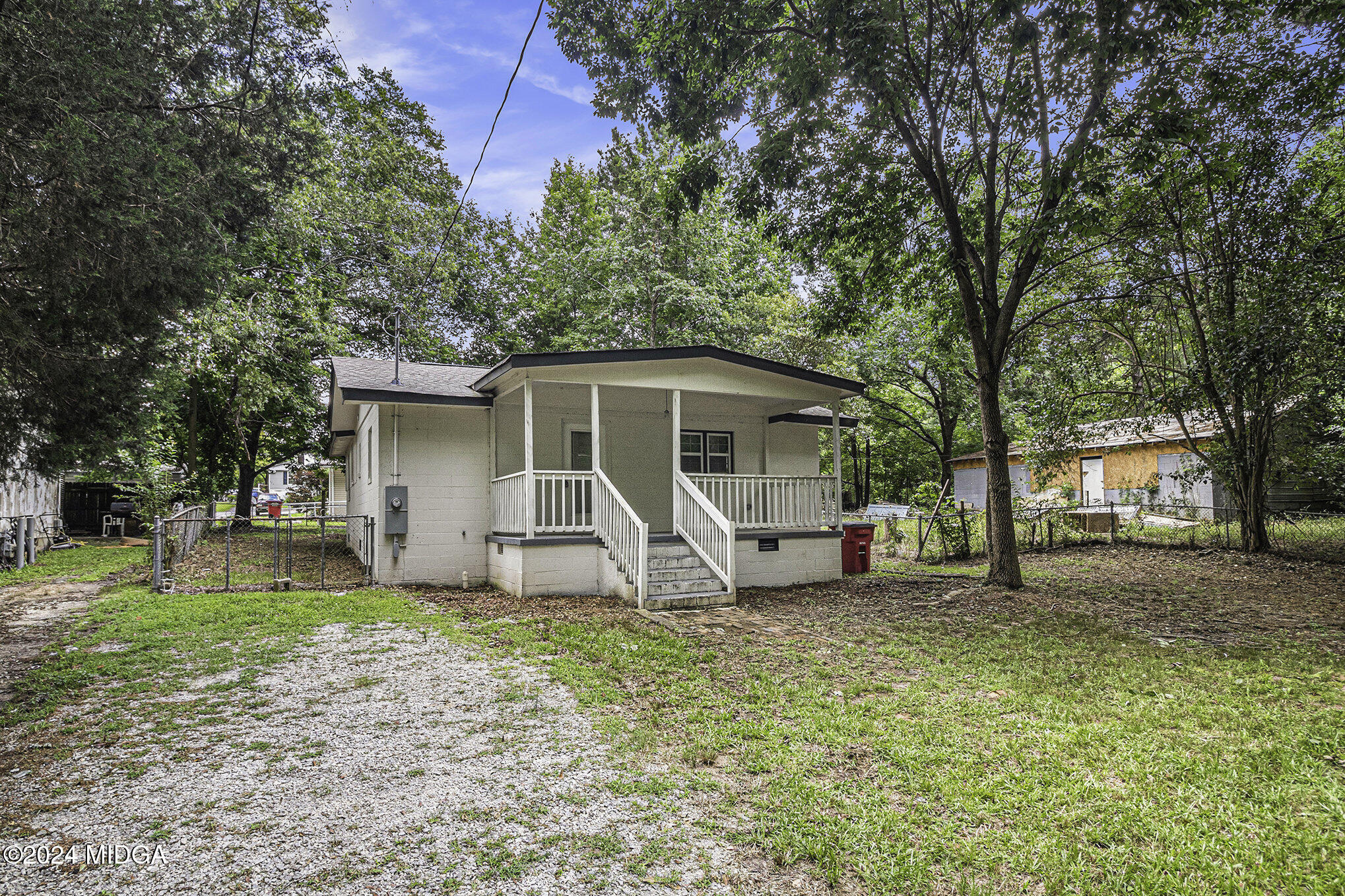 527 Reeves Street Sandersville, GA 31082 - Photo 2 of 22 021_527_reeves_st_01