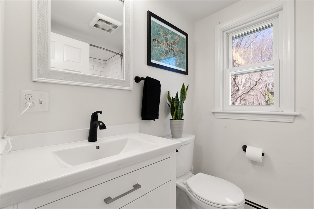 20 Lyndon Road Sharon, MA 02067 - Photo 13 of 24