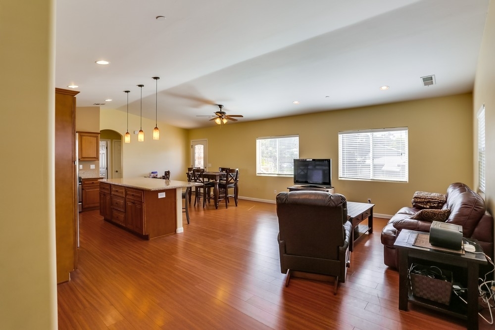 10560 Del Rio Road Spring Valley, CA 91978 - Photo 9 of 25