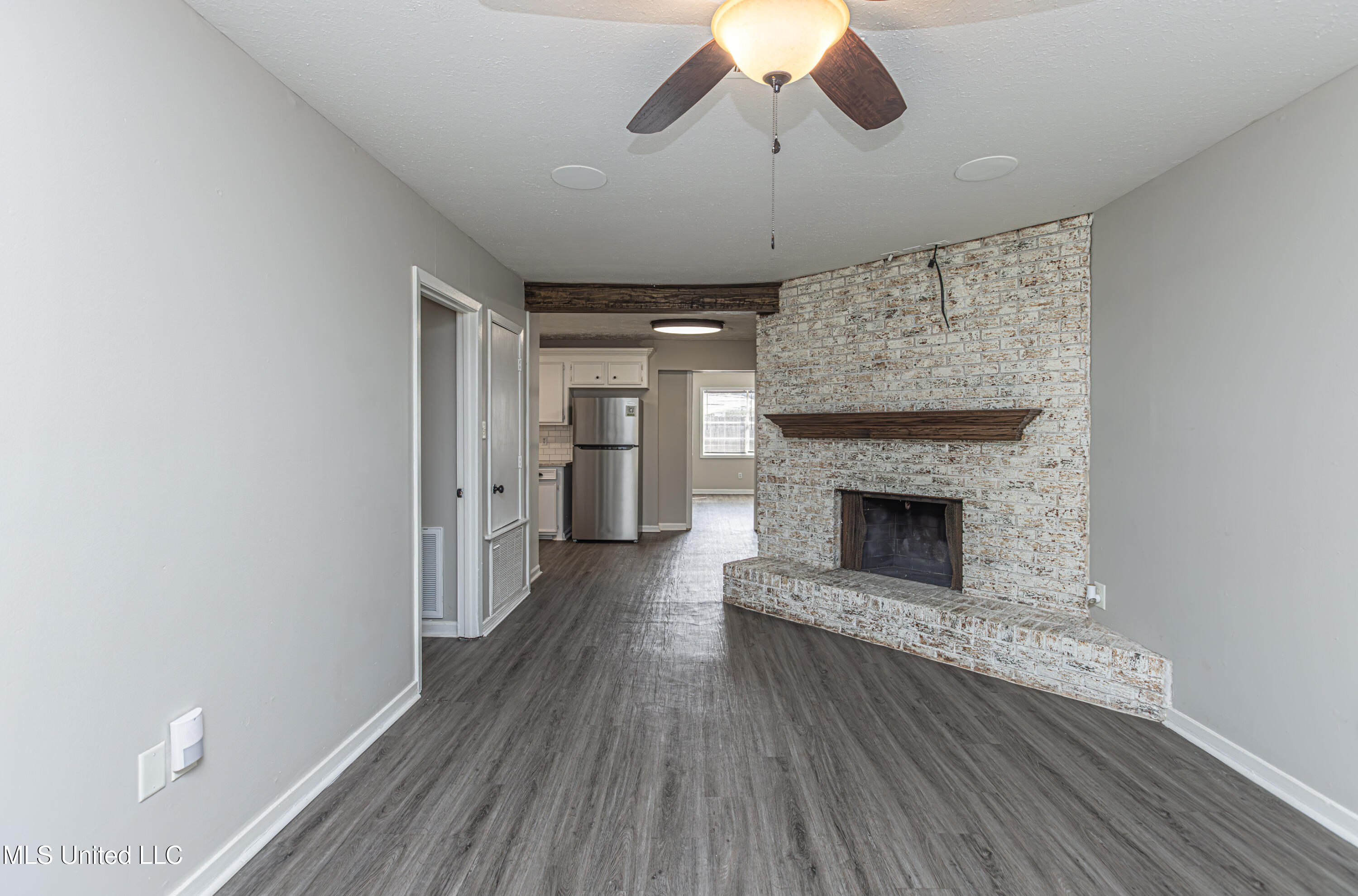 329 Lionel Road Pearl, MS 39208 - Photo 14 of 41 1R4A6138-Enhanced-NR