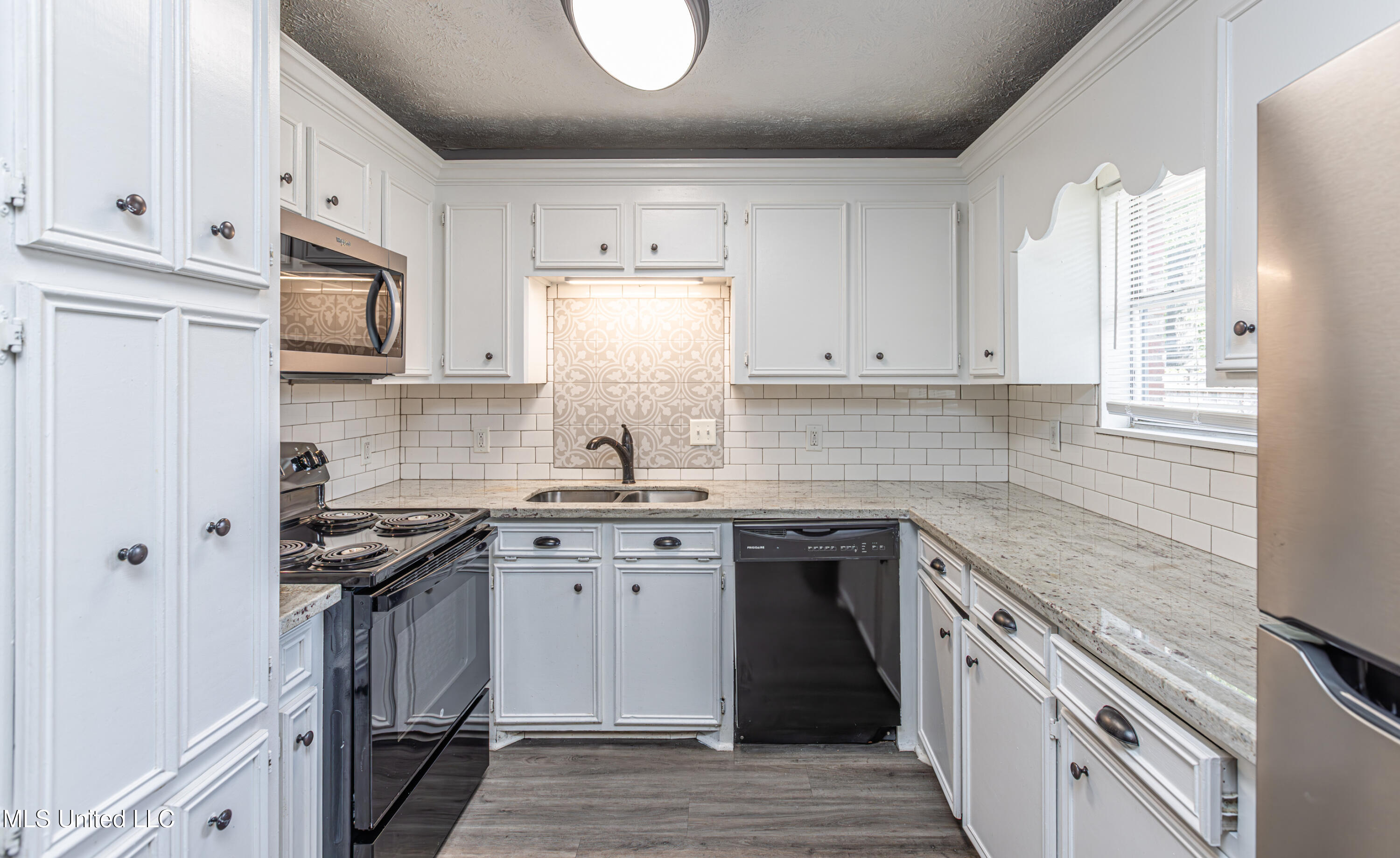 329 Lionel Road Pearl, MS 39208 - Photo 21 of 41 1R4A6146-Enhanced-NR