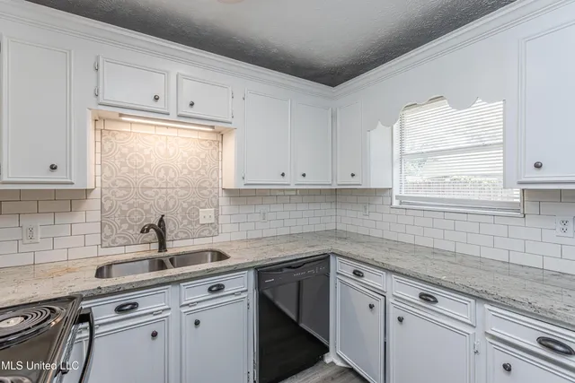 $189,000 | 329 Lionel Road, Pearl, MS 39208