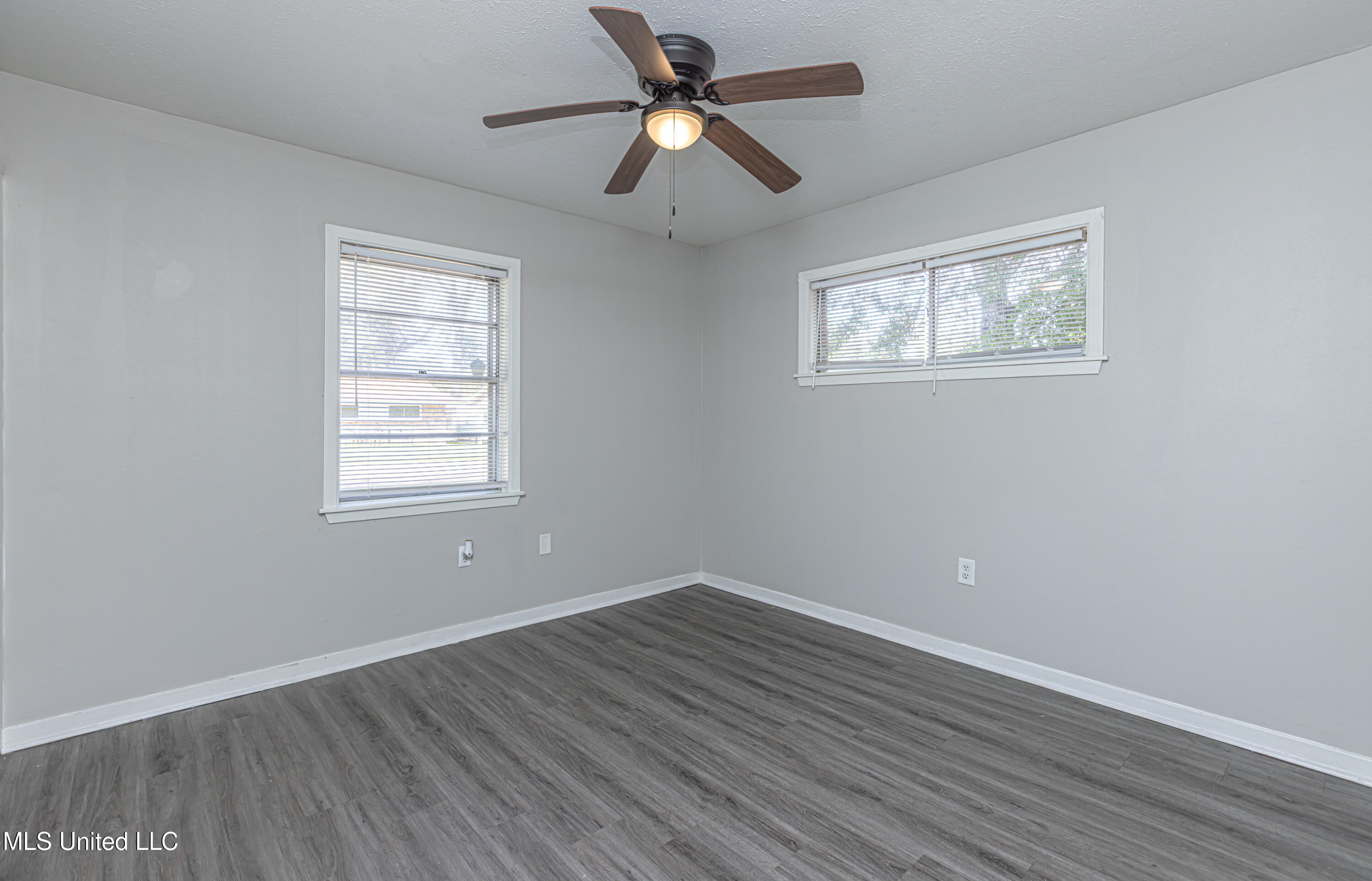 329 Lionel Road Pearl, MS 39208 - Photo 35 of 41 1R4A6164-Enhanced-NR