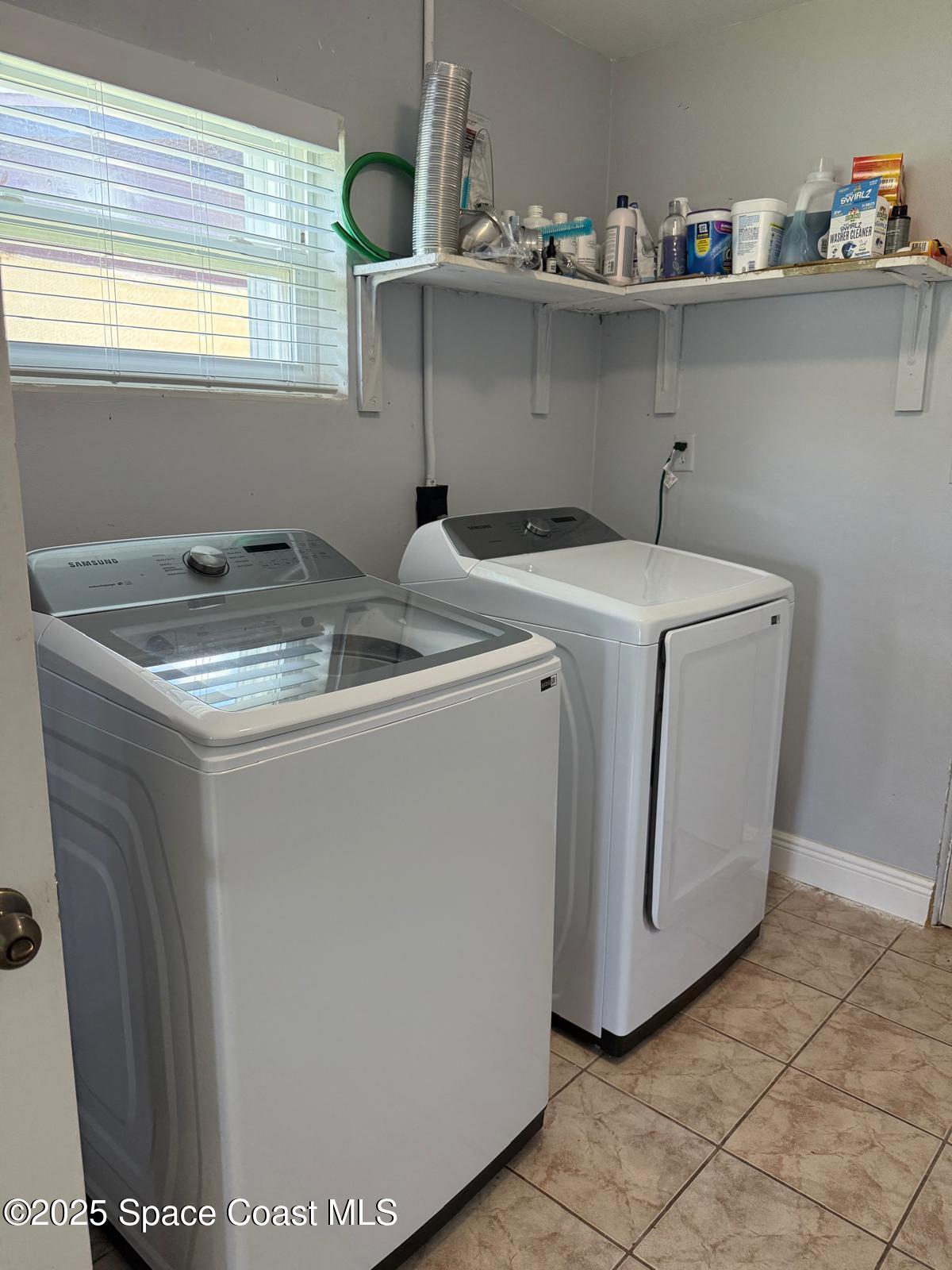 2394 Shenandoah Road Palm Bay, FL 32905 - Photo 18 of 23 Washer & Dryer