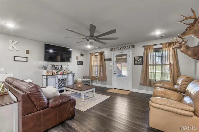 $309,900 | 214 Gladiola Street, Jackson, MO 63755