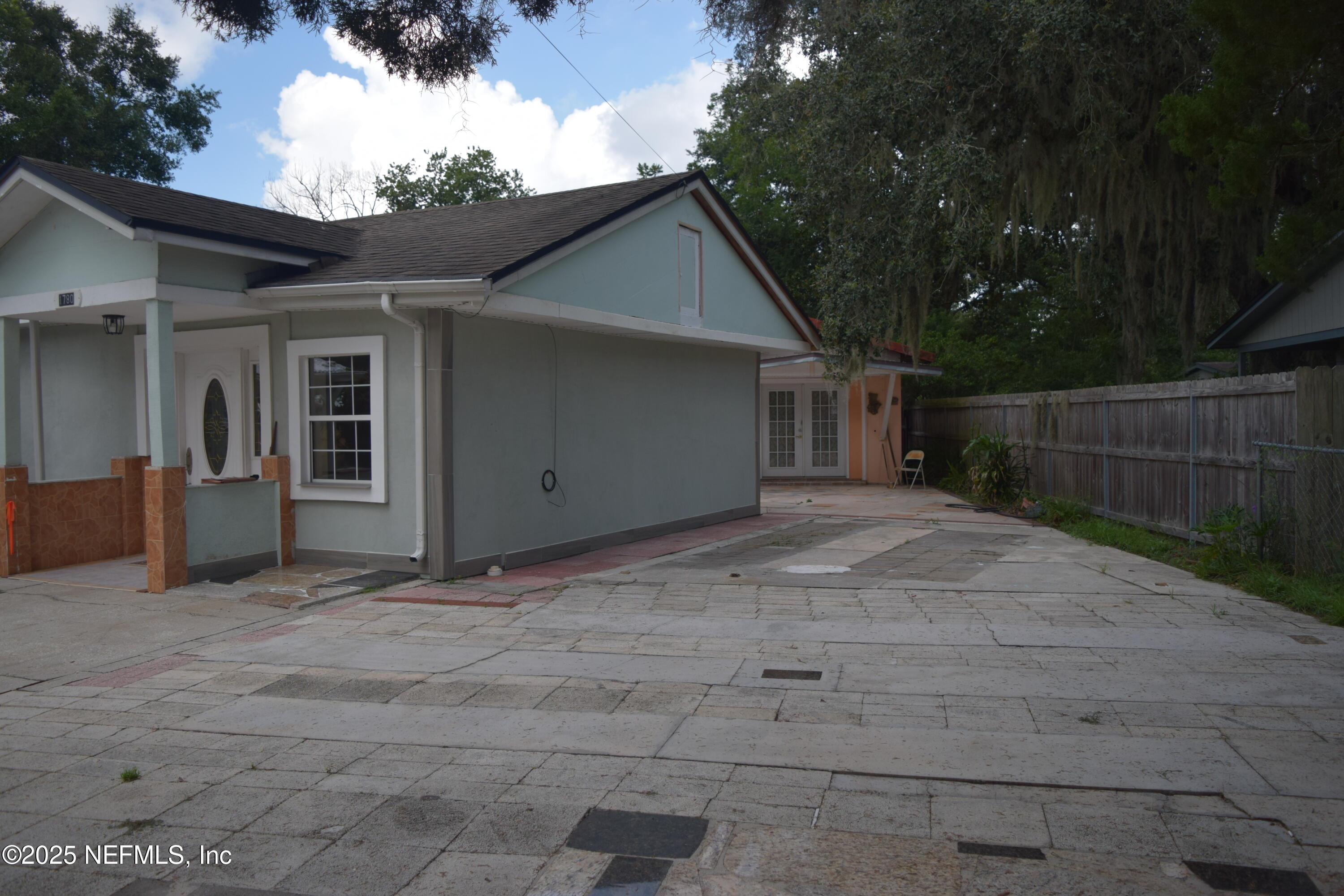 1780 Cortez Road Jacksonville, FL 32246 - Photo 16 of 22 Driveway