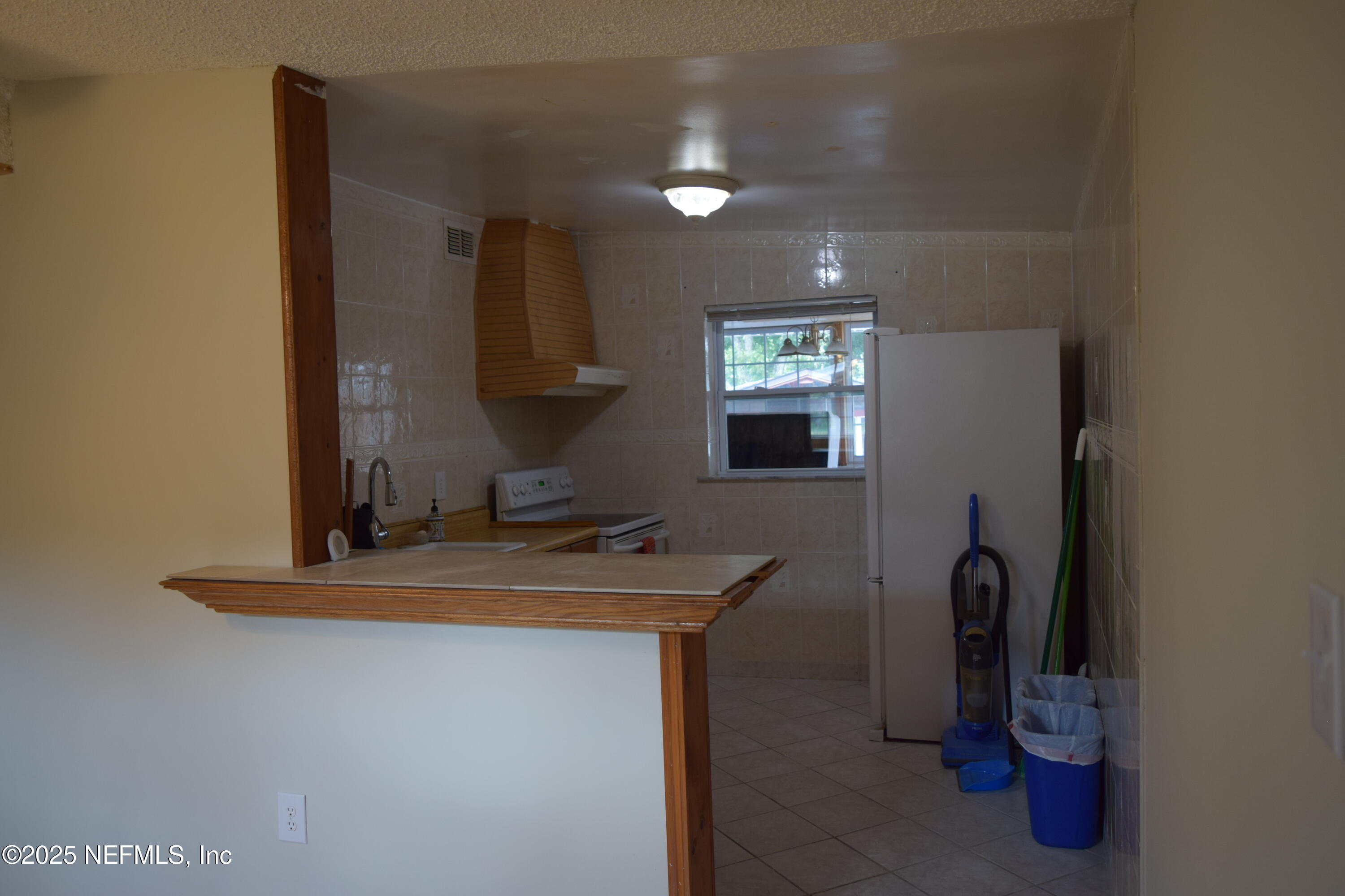 1780 Cortez Road Jacksonville, FL 32246 - Photo 5 of 22 Kitchen