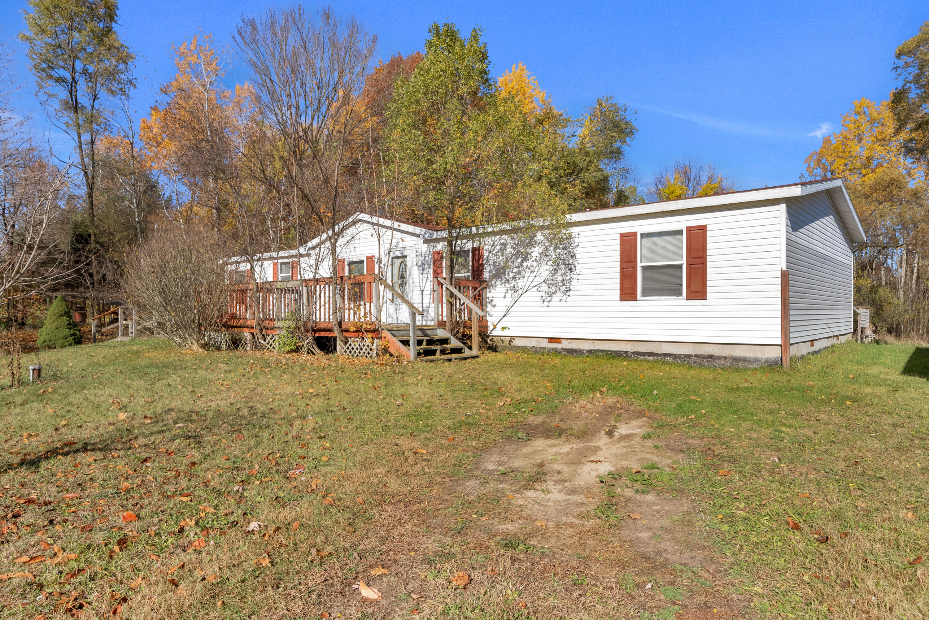 8618 West S County Line Road Greenville, MI 48838 - Photo 3 of 41 DSC08205