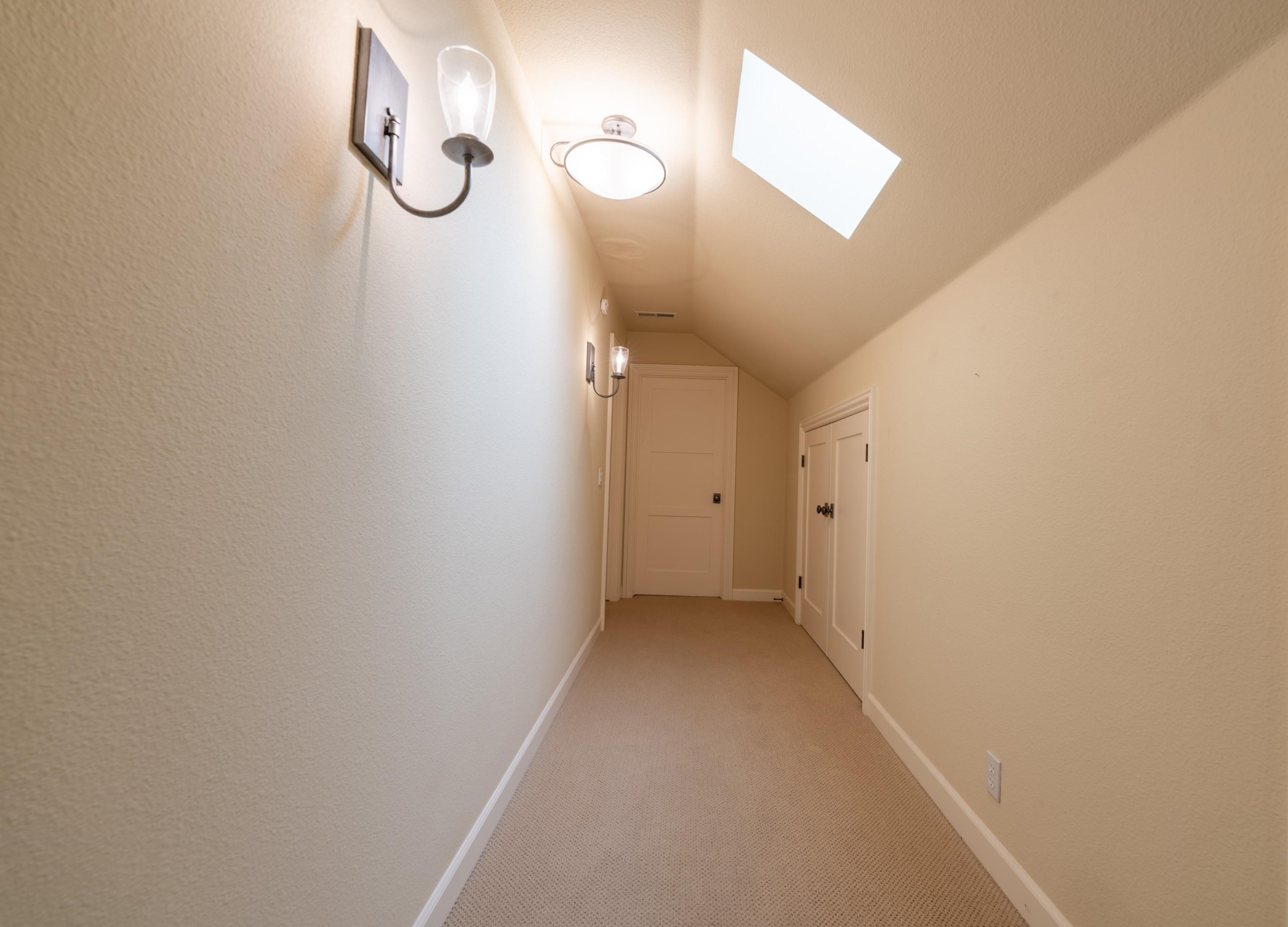 40 Hawk Ridge Clio, CA 96106 - Photo 22 of 42 a view of a room with rack on the wall