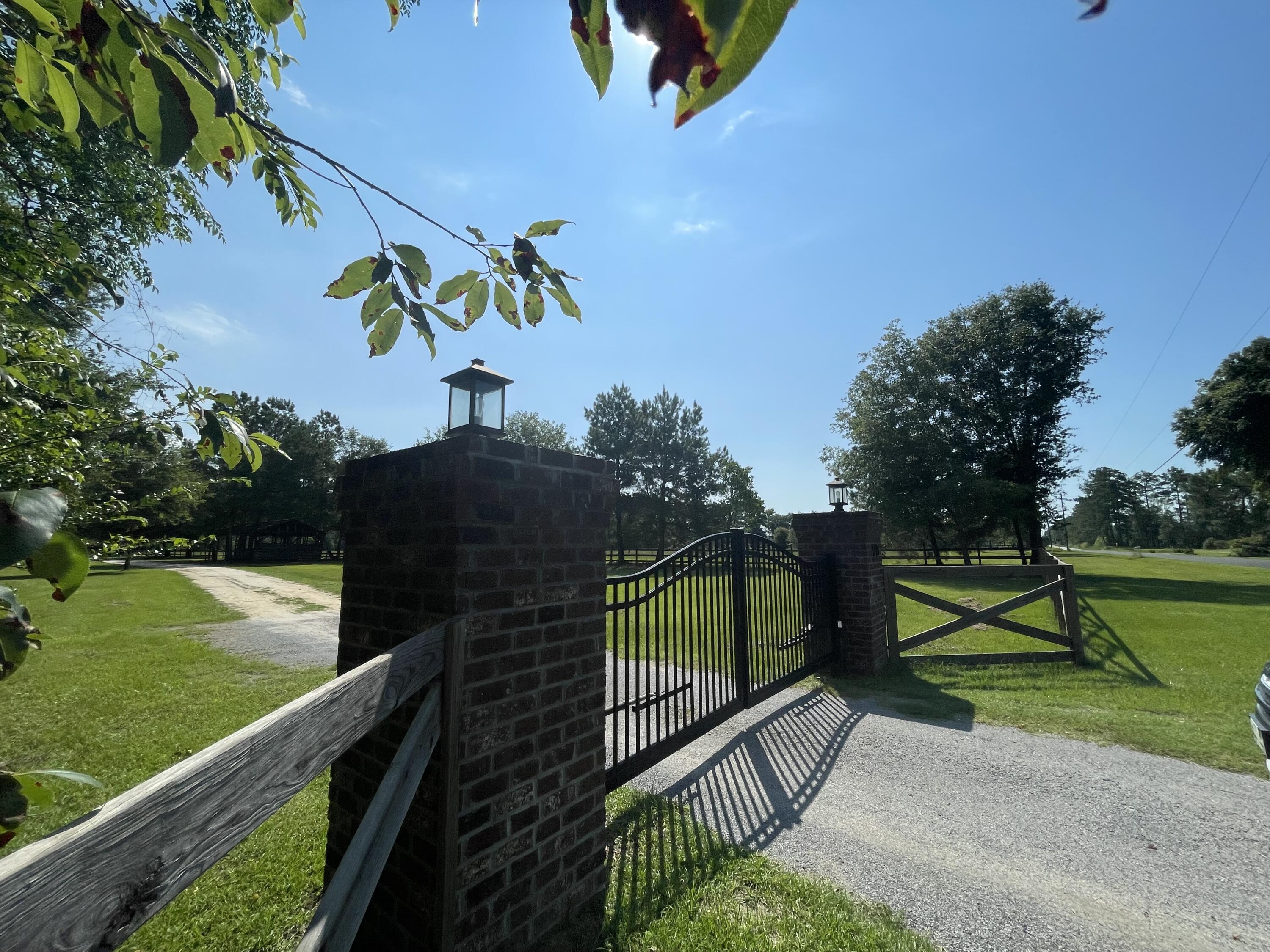 515 Cook's Hill Road Walterboro, SC 29488 - Photo 2 of 85 515 Cooks Hill Road