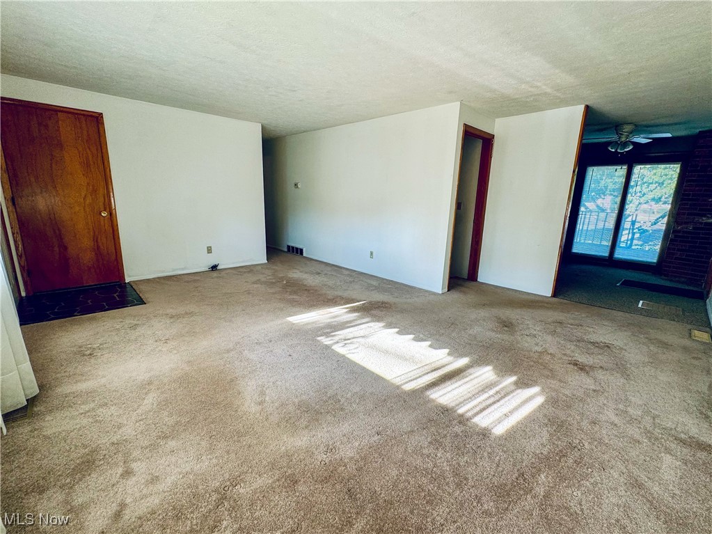 304 Stone Road Belpre, OH 45714 - Photo 5 of 34 Gallery Image 5