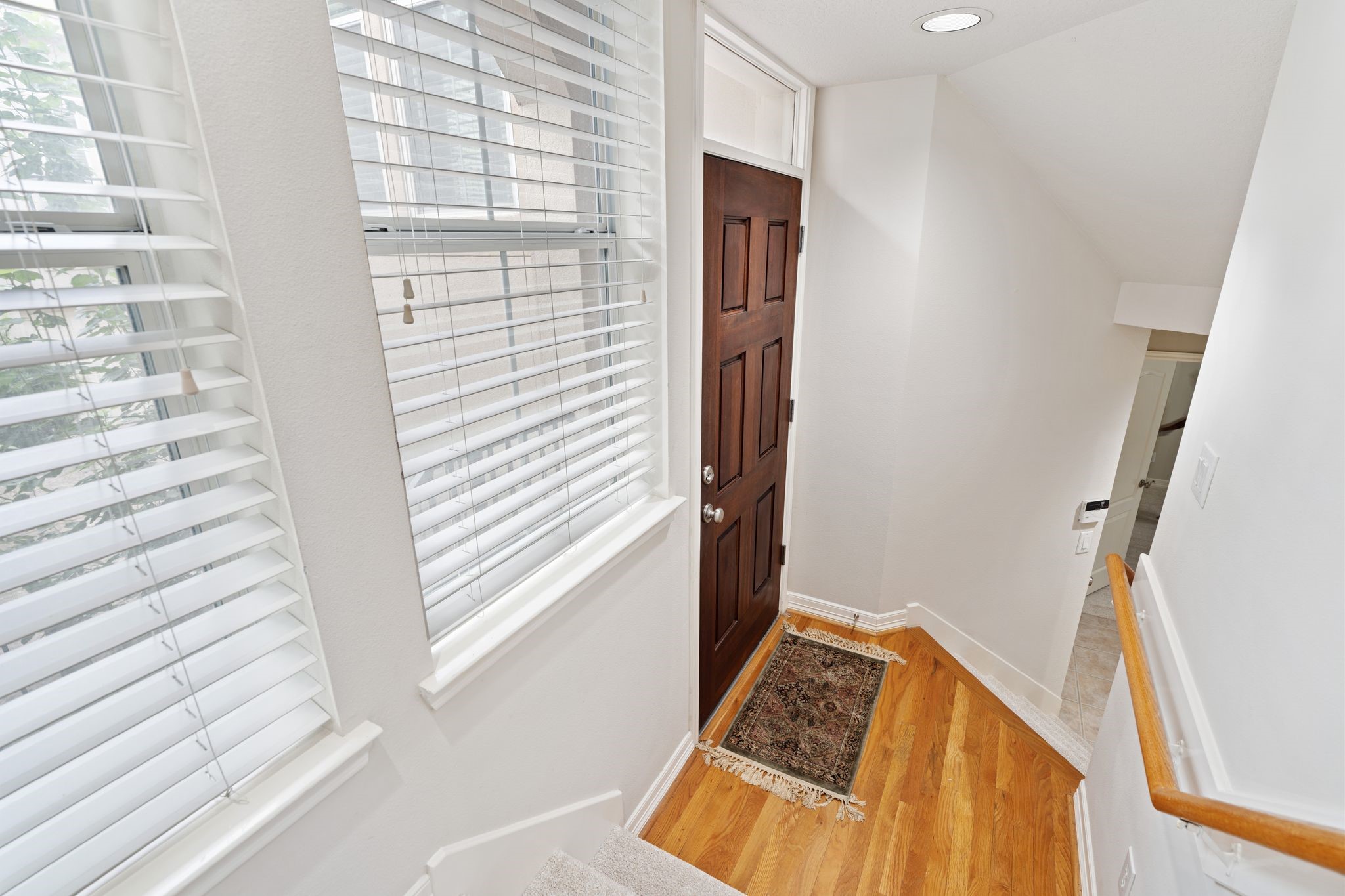 920 Asbury Street Houston, TX 77007 - Photo 9 of 33 a view of front door of the house