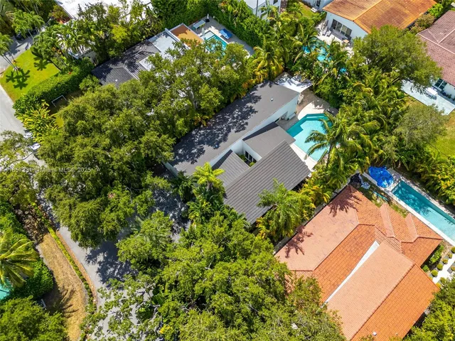 $2,998,997 | 1090 Northeast 92nd Street, Miami Shores, FL 33138