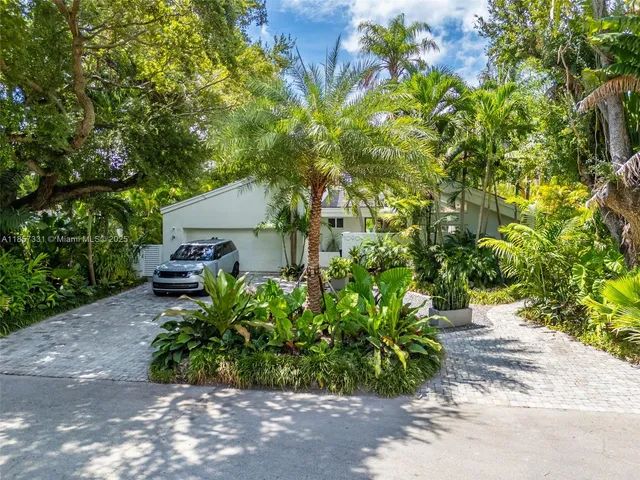 $2,998,997 | 1090 Northeast 92nd Street, Miami Shores, FL 33138