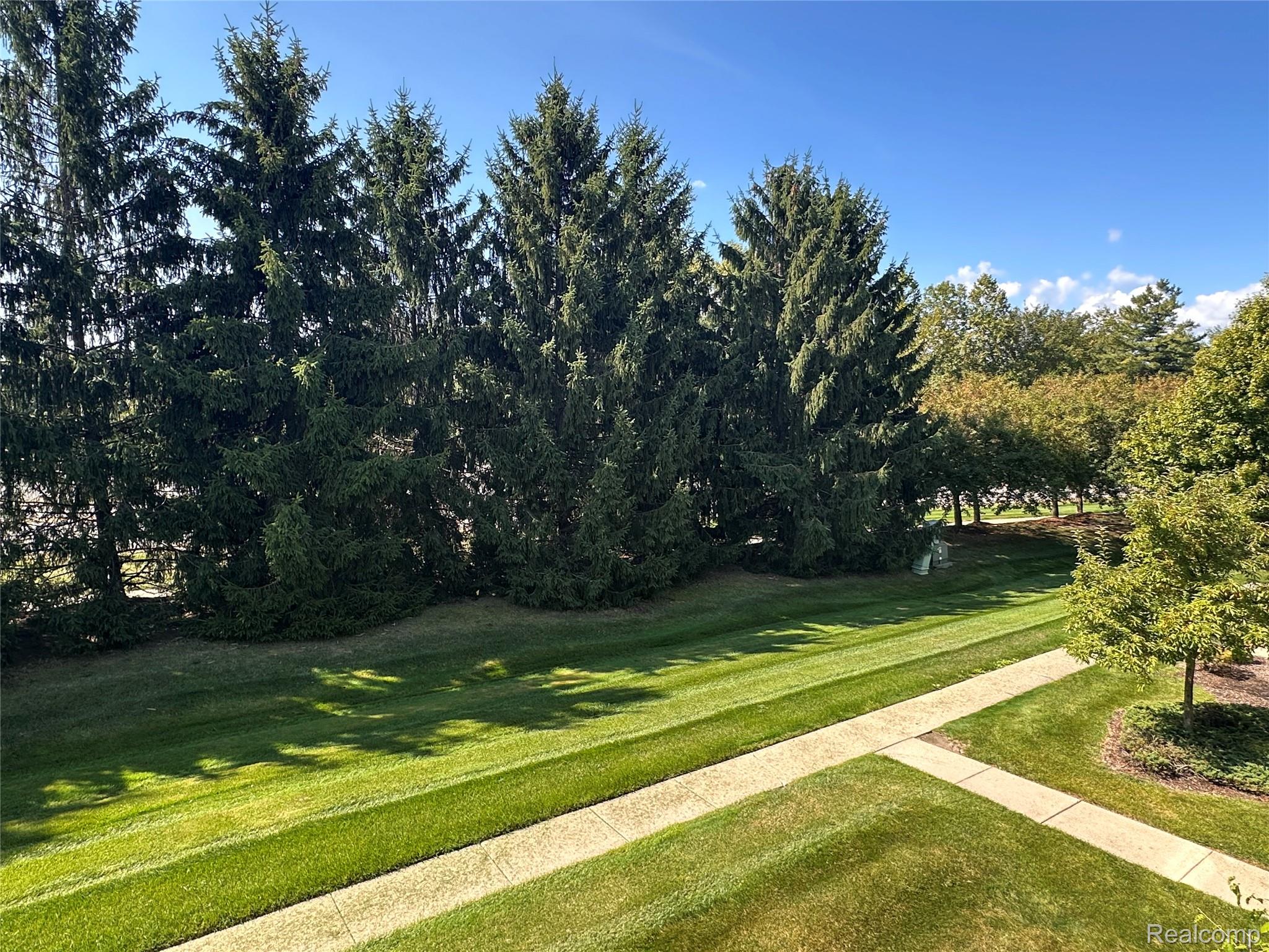 1772 Flagstone Circle Rochester, MI 48307 - Photo 20 of 36
