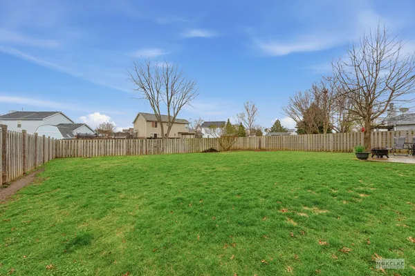 $345,000 | 1447 Aspen Lane, Yorkville, IL 60560