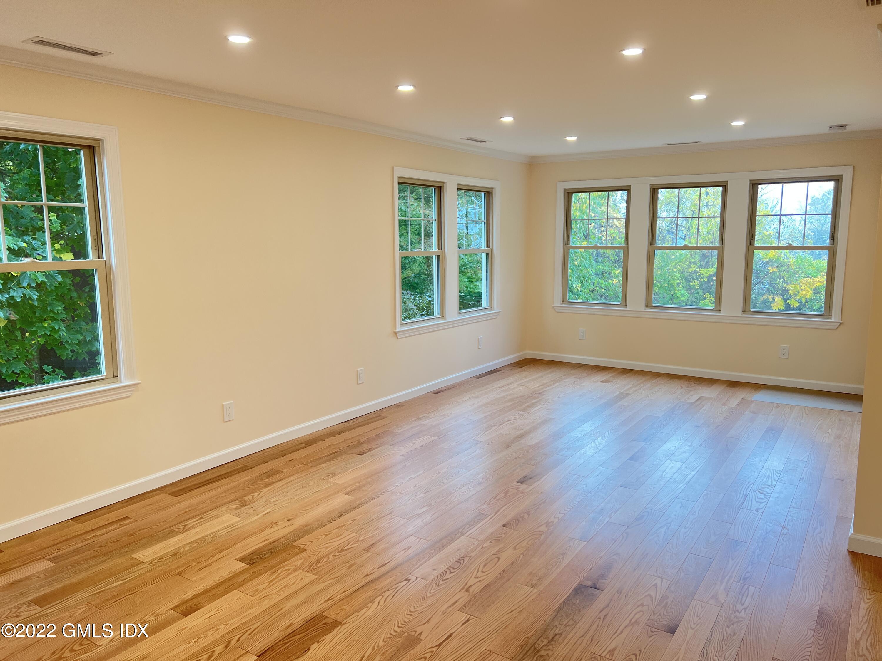 8 Smith Street, Unit 2 Greenwich, CT 06830 - Photo 5 of 19 IMG_0896