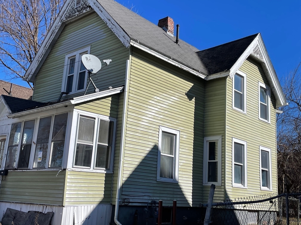 31 Cottage Street West Springfield, MA 01089 - Photo 1 of 27 Gallery Image 1