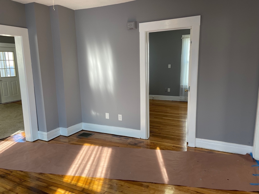 31 Cottage Street West Springfield, MA 01089 - Photo 13 of 27 Gallery Image 13