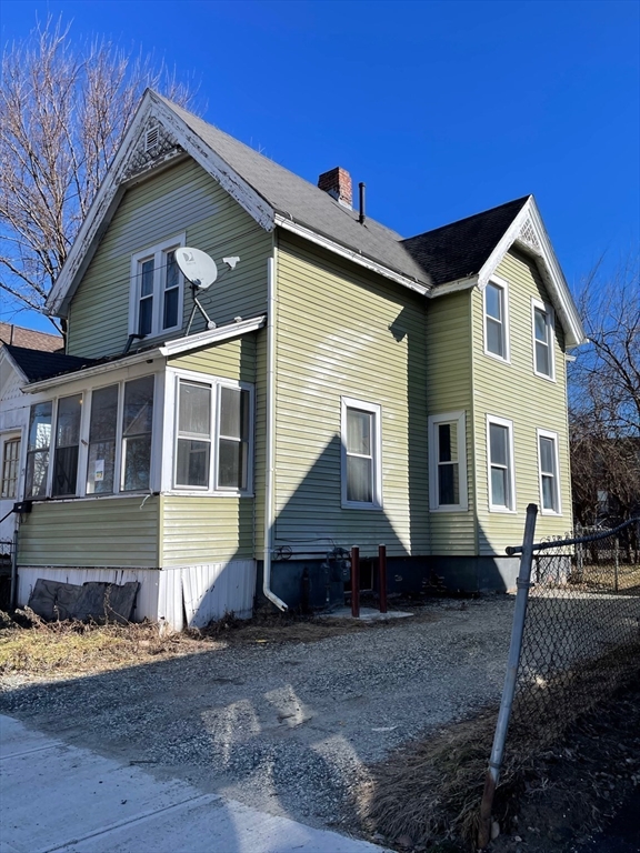 31 Cottage Street West Springfield, MA 01089 - Photo 3 of 27 Gallery Image 3