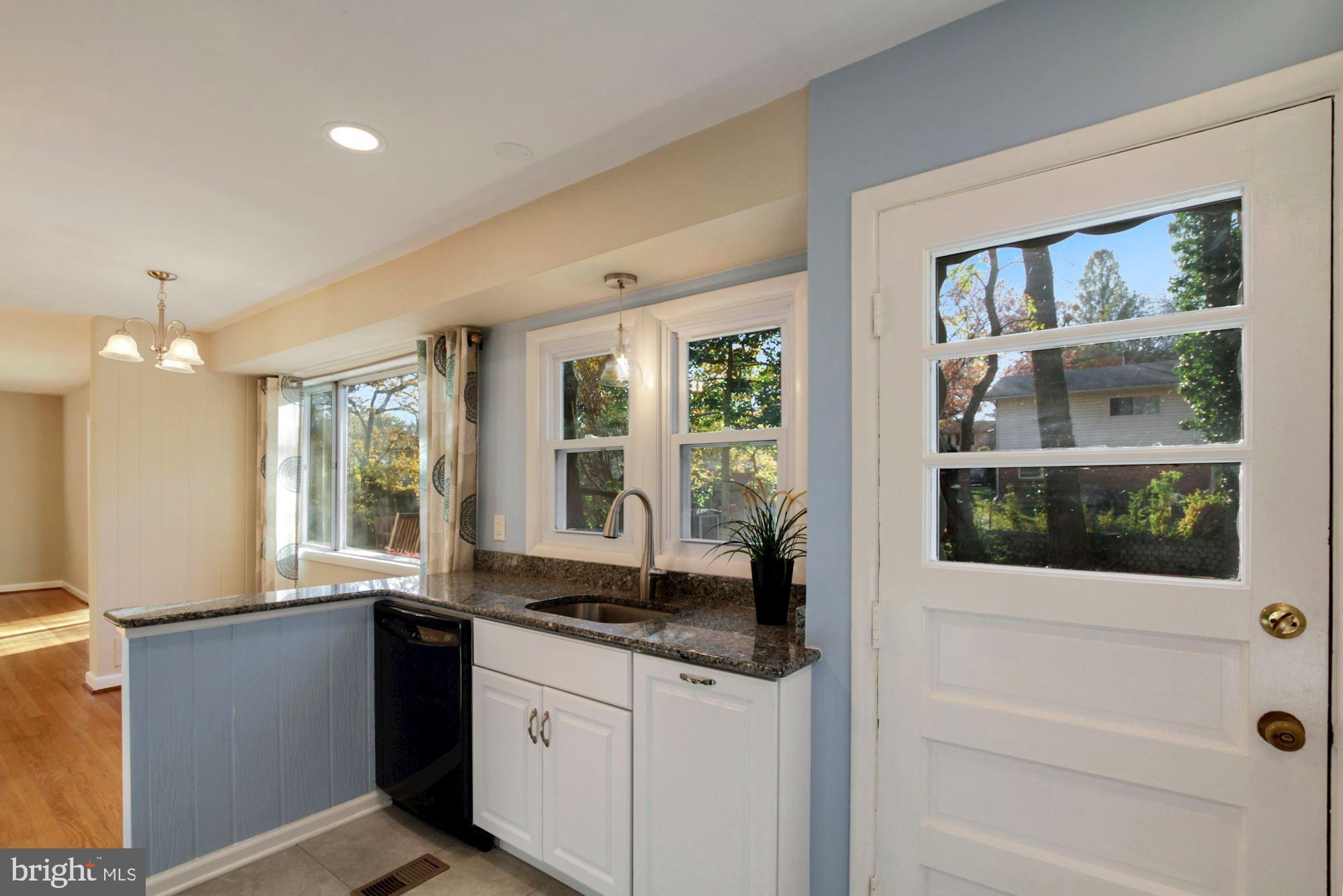 9834 Cherry Tree Lane Silver Spring, MD 20901 - Photo 19 of 49