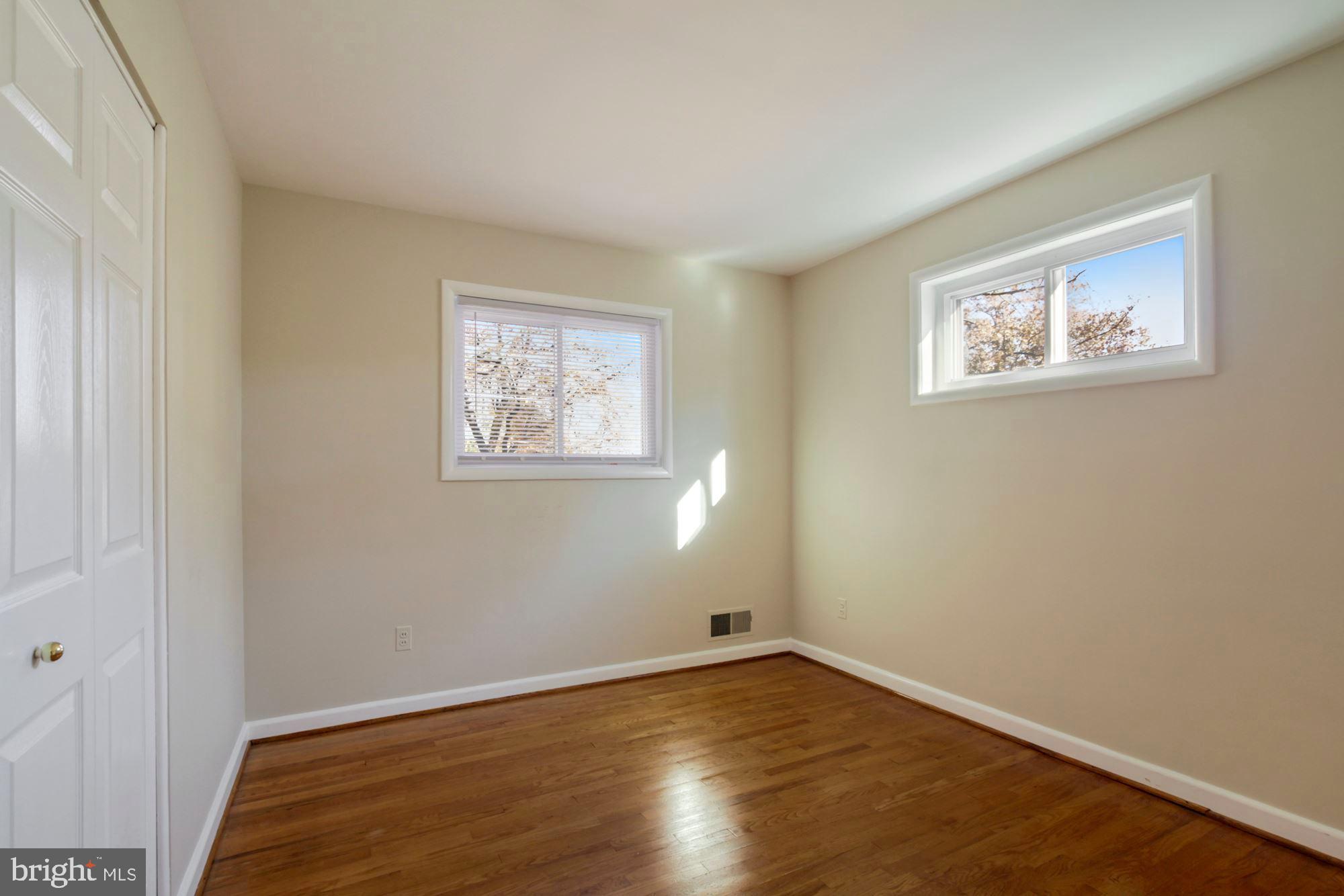 9834 Cherry Tree Lane Silver Spring, MD 20901 - Photo 25 of 49