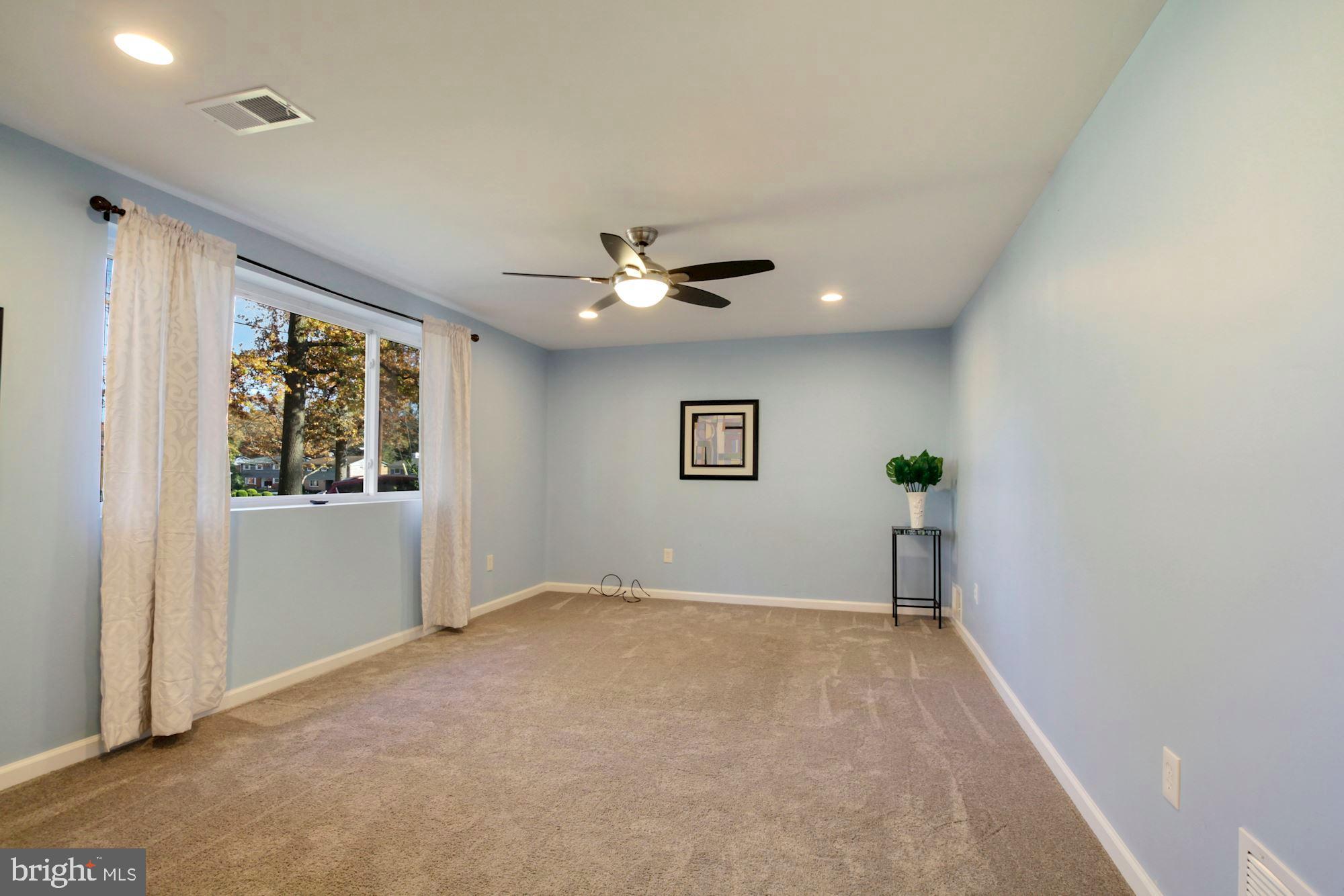 9834 Cherry Tree Lane Silver Spring, MD 20901 - Photo 7 of 49