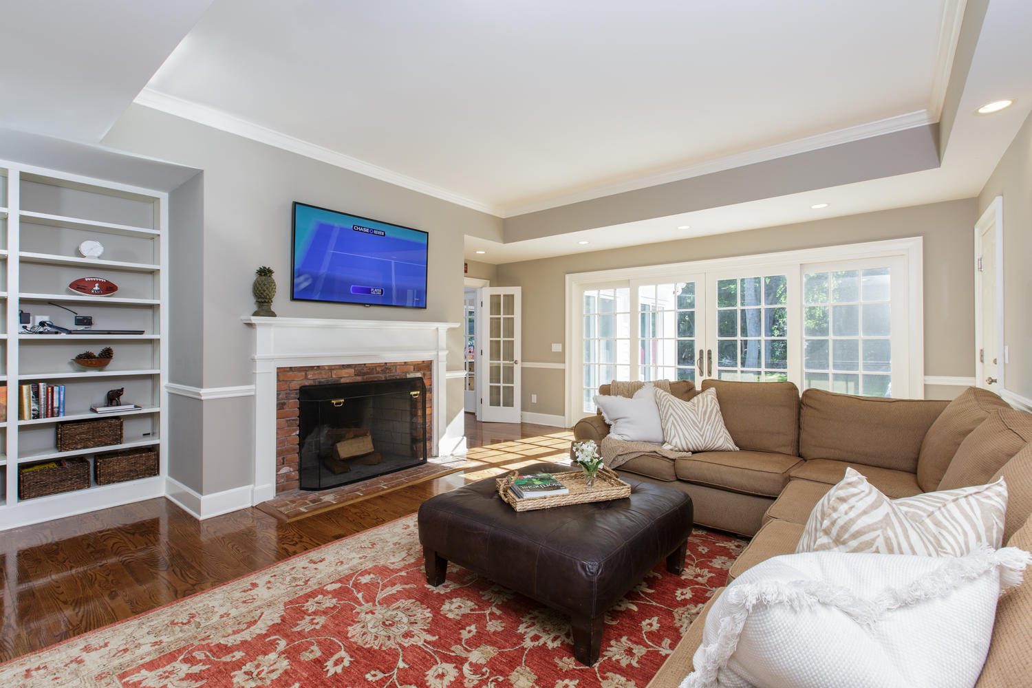 44 Valley Road New Canaan, CT 06840 - Photo 14 of 31 44 Valley Rd New Canaan CT-large-021-17-