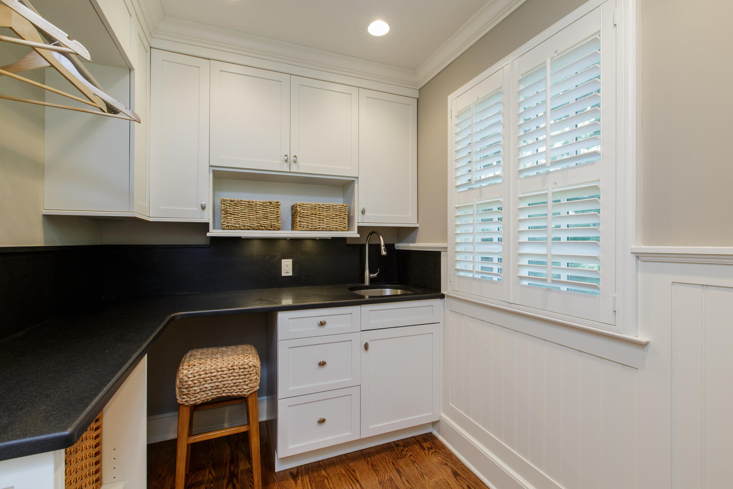 44 Valley Road New Canaan, CT 06840 - Photo 16 of 31 44 Valley Rd New Canaan CT-large-023-24-