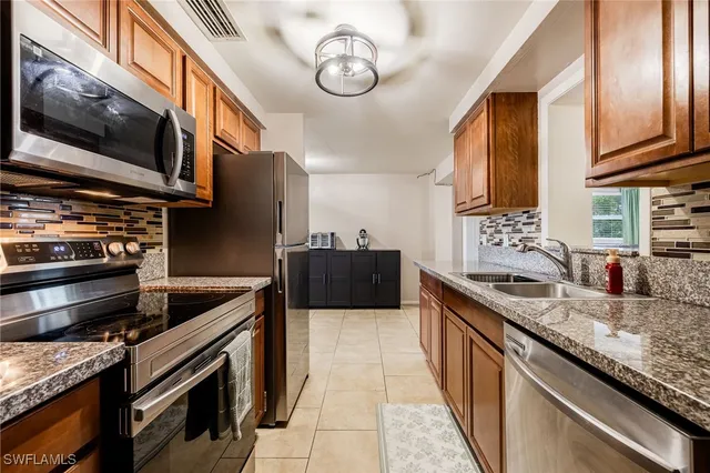 $299,900 | 2184 Barry Drive, Fort Myers, FL 33907