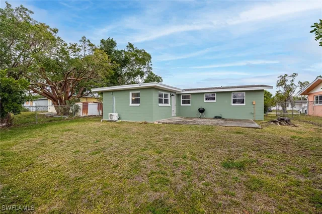 $299,900 | 2184 Barry Drive, Fort Myers, FL 33907