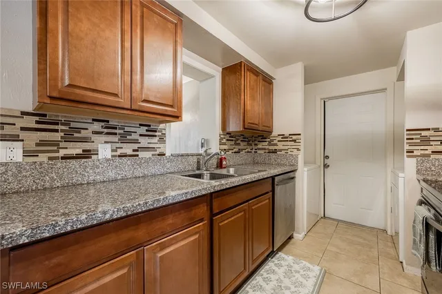 $299,900 | 2184 Barry Drive, Fort Myers, FL 33907