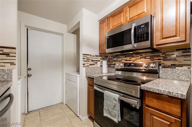 $299,900 | 2184 Barry Drive, Fort Myers, FL 33907