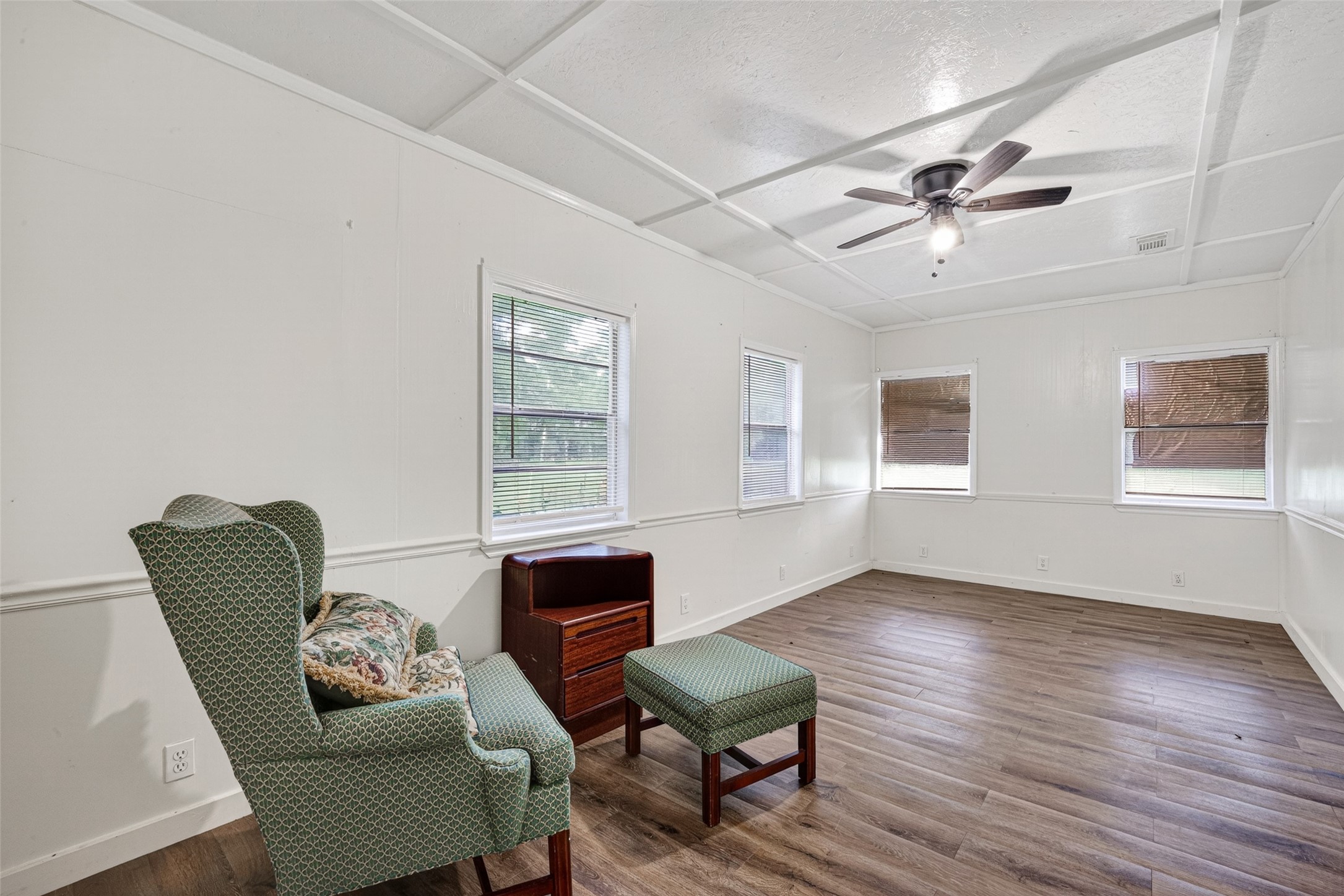 12731 Wanda Way, Unit 685 Rosharon, TX 77583 - Photo 8 of 12 2nd Bedroom