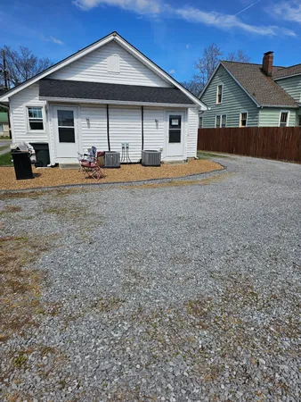 $400,000 | 131 East Park Avenue, Gallatin, TN 37066