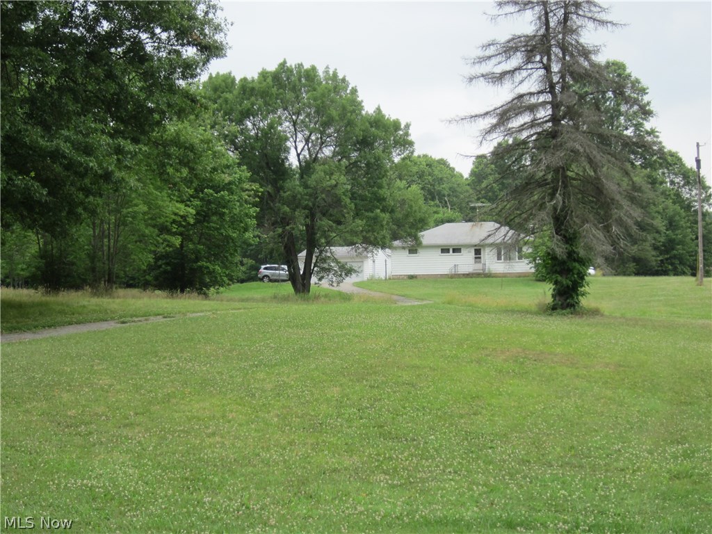 9215 Corbett Road Diamond, OH 44412 - Photo 2 of 17