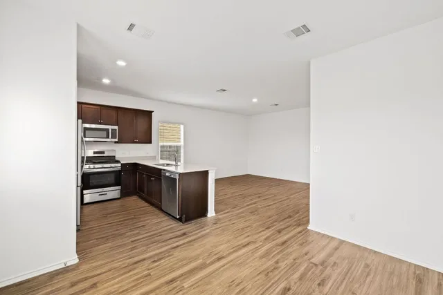 $1,750 | 504 Blanco Vista, Georgetown, TX 78626