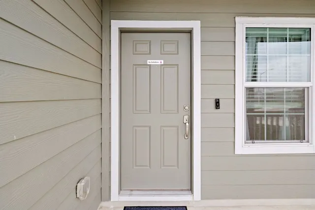 $1,750 | 504 Blanco Vista, Georgetown, TX 78626