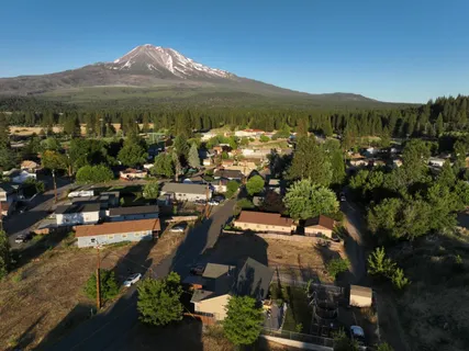 $53,000 | 563 Shasta Avenue, Weed, CA 96094